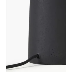 Grose Tischlampe Kaya Mit Betonfus