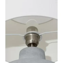 Handgefertigte Tischlampe Ike Mit Betonfus