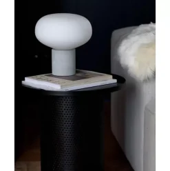 Kleine Nachttischlampe Alma Mit Betonfus