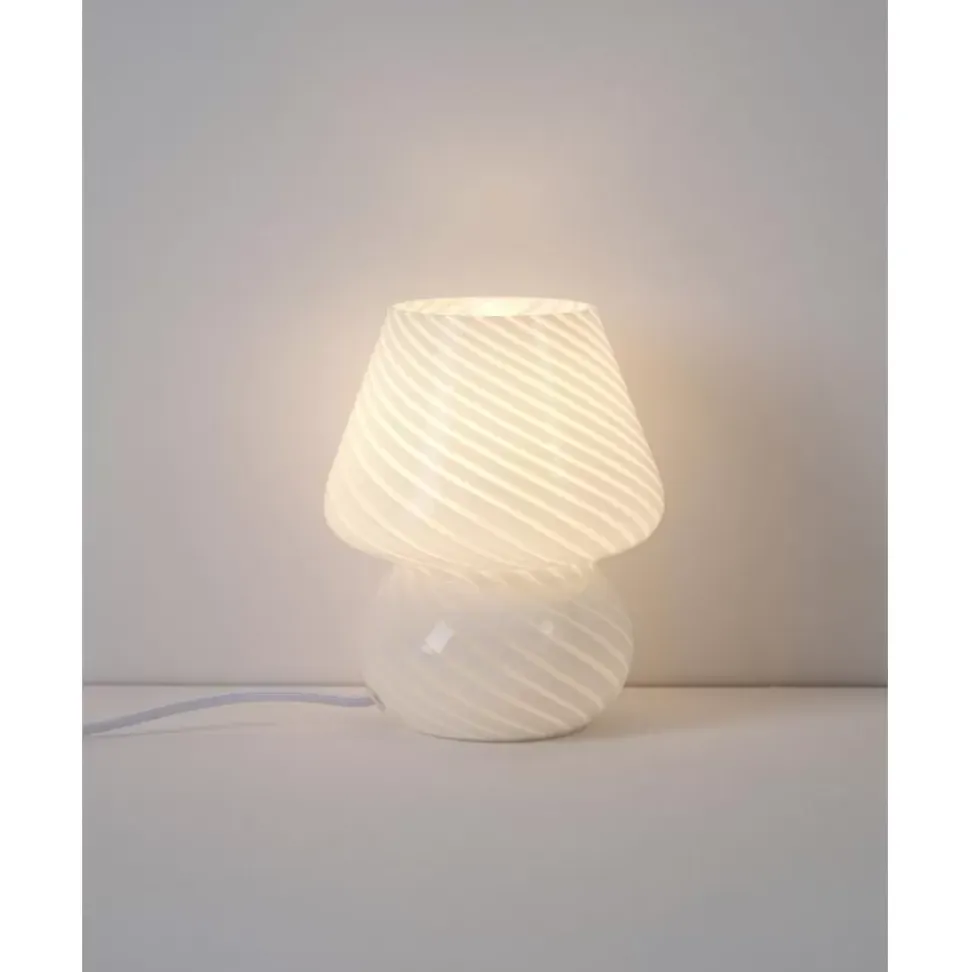 Kleine Nachttischlampe Lareina Aus Opalglas