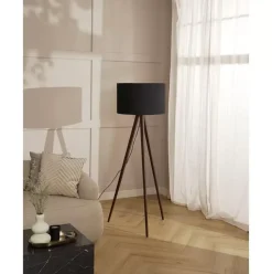 Skandi-Tripod Stehlampe Jake Aus Massivholz